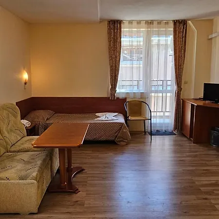 Caprice Family Hotell