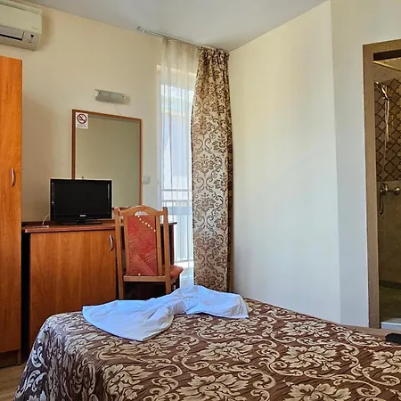 Caprice Family Hotell